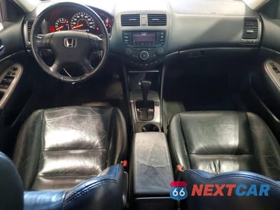 Zdjęcie 8 z 12 samochodu: 2005 HONDA ACCORD EX VIN:1HGCM66555A004068 - miniatura