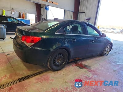 Trzecie zdjęcie samochodu z tyłu: 2015 CHEVROLET CRUZE LT VIN:1G1PC5SB6F7277682 - miniatura