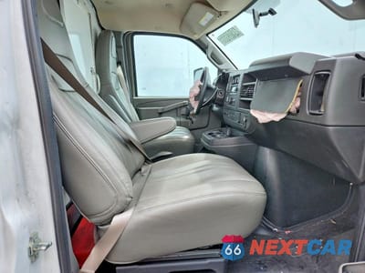 Zdjęcie 11 z 14 samochodu: 2025 CHEVROLET EXPRESS BOX TRUCK VIN:1HA3GTF71SN018717 - miniatura