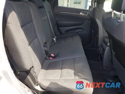 Zdjęcie 11 z 13 samochodu: 2018 JEEP GRAND CHEROKEE LAREDO VIN:1C4RJFAG0JC287732 - miniatura