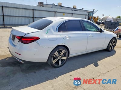 Trzecie zdjęcie samochodu z tyłu: 2023 MERCEDES-BENZ C 300 VIN:W1KAF4GB7PR149504 - miniatura