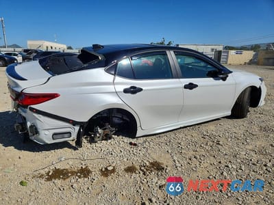Trzecie zdjęcie samochodu z tyłu: 2026 TOYOTA CAMRY XSE VIN:4T1DAACK3TU219061 - miniatura