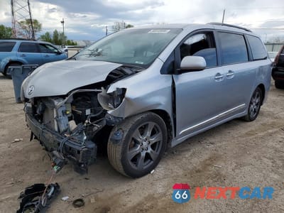 2017 TOYOTA SIENNA SE 5TDXZ3DC7HS802418 - główne zdjęcie licytacji z USA - miniatura