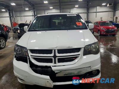 Piąte zdjęcie samochodu w środku: 2017 DODGE GRAND CARAVAN SXT VIN:2C4RDGCG4HR869327 - miniatura