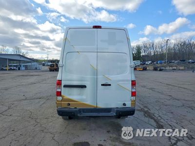 Zdjęcie 6 z 14 samochodu: 2021 NISSAN NV 2500 DELIVERY VAN VIN:1N6BF0LY7MN805539 - miniatura
