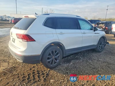 Trzecie zdjęcie samochodu z tyłu: 2024 VOLKSWAGEN TIGUAN SE VIN:3VV2B7AX1RM112602 - miniatura