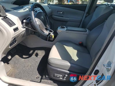 Zdjęcie 7 z 13 samochodu: 2016 TOYOTA PRIUS V FIVE VIN:JTDZN3EU0GJ049130 - miniatura