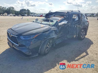 2022 TOYOTA HIGHLANDER XLE 5TDHZRBH4NS227857 - główne zdjęcie licytacji z USA - miniatura