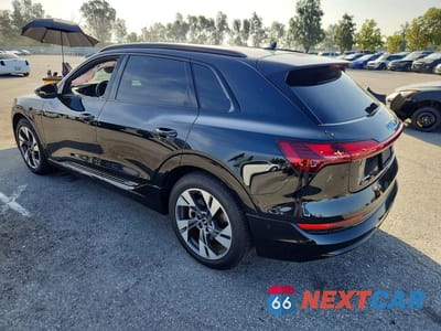 Drugie zdjęcie samochodu z przodu: 2022 AUDI E-TRON PREMIUM VIN:WA1AABGE4NB022555 - miniatura