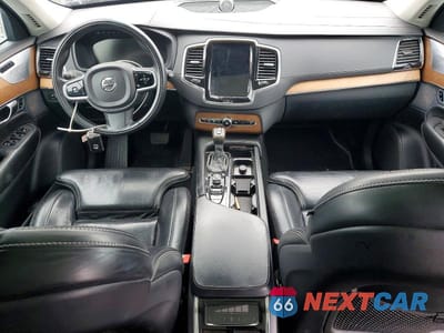 Zdjęcie 8 z 13 samochodu: 2018 VOLVO XC90 T6 VIN:YV4A22PL7J1204331 - miniatura