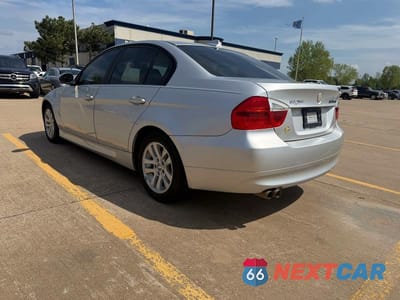 Trzecie zdjęcie samochodu z tyłu: 2006 BMW 325 XI VIN:WBAVD13516KV11749 - miniatura