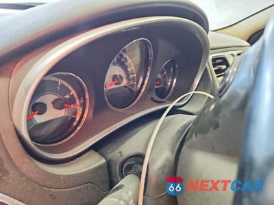 Zdjęcie 9 z 12 samochodu: 2012 CHRYSLER 200 LIMITED VIN:1C3CCBCB2CN175679 - miniatura