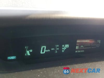Zdjęcie 9 z 13 samochodu: 2014 TOYOTA PRIUS THREE VIN:JTDKN3DU2E1743432 - miniatura