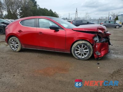 Czwarte zdjęcie samochodu z boku: 2019 MAZDA 3 PREFERRED PLUS VIN:JM1BPALM3K1127945 - miniatura