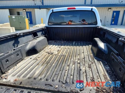 Zdjęcie 10 z 12 samochodu: 2008 TOYOTA TACOMA DELUXE VIN:5TEPX42N28Z475655 - miniatura