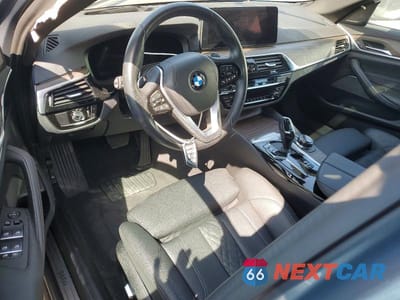 Zdjęcie 8 z 12 samochodu: 2023 BMW 530 XI VIN:WBA13BJ07PCM37814 - miniatura