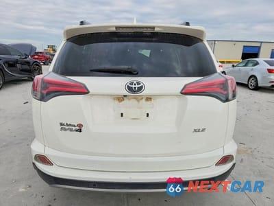 Zdjęcie 6 z 14 samochodu: 2017 TOYOTA RAV4 XLE VIN:JTMWFREV2HJ722206 - miniatura