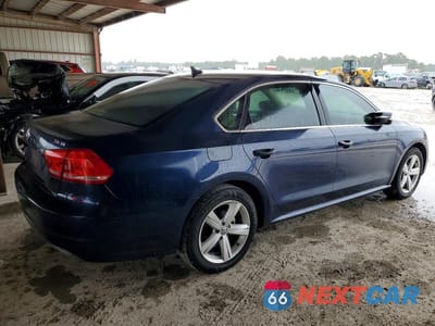 Trzecie zdjęcie samochodu z tyłu: 2013 VOLKSWAGEN PASSAT SE VIN:1VWBN7A37DC060483 - miniatura