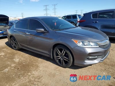 Czwarte zdjęcie samochodu z boku: 2016 HONDA ACCORD SPORT VIN:1HGCR2F52GA138369 - miniatura