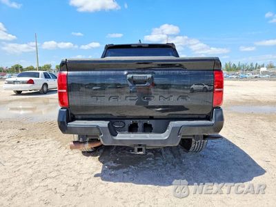 Zdjęcie 6 z 12 samochodu: 2025 TOYOTA TACOMA TRD SPORT VIN:3TMKB5FN1SM035617 - miniatura