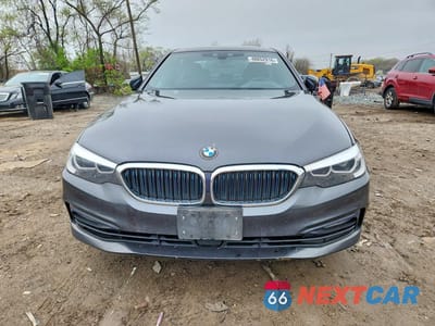 Piąte zdjęcie samochodu w środku: 2018 BMW 530XE VIN:WBAJB1C58JB084065 - miniatura