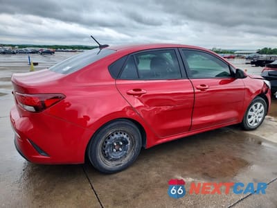 Trzecie zdjęcie samochodu z tyłu: 2022 KIA RIO S VIN:3KPA24AD0NE439107 - miniatura
