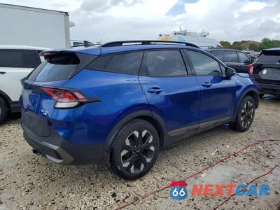 Trzecie zdjęcie samochodu z tyłu: 2023 KIA SPORTAGE X-LINE VIN:5XYK6CAF2PG091711 - miniatura