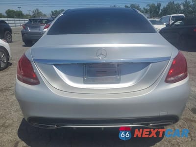 Zdjęcie 6 z 12 samochodu: 2015 MERCEDES-BENZ C 400 4MATIC VIN:55SWF6GB6FU005294 - miniatura