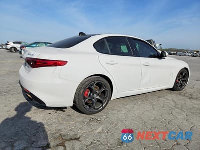 Trzecie zdjęcie samochodu z tyłu: 2018 ALFA ROMEO GIULIA TI VIN:ZARFAECN2J7573220 - miniatura