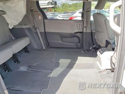 Zdjęcie 11 z 14 samochodu: 2019 TOYOTA SIENNA XLE 8-PASSENGER VIN:5TDYZ3DC7KS986433 - miniatura