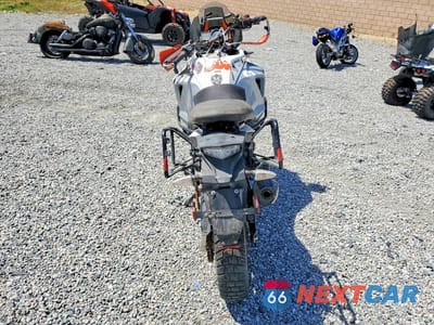 Czwarte zdjęcie samochodu z boku: 2015 KTM 1290 SUPER ADVENTURE VIN:VBKV59404FM925564 - miniatura