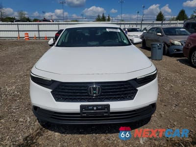 Piąte zdjęcie samochodu w środku: 2025 HONDA ACCORD LX VIN:1HGCY1F28SA081638 - miniatura