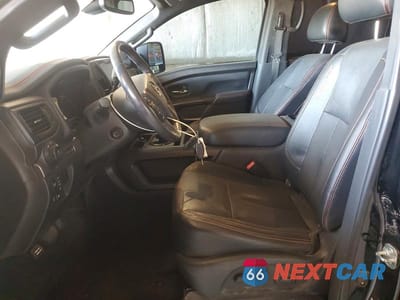 Zdjęcie 7 z 12 samochodu: 2021 NISSAN TITAN XD PRO-4X VIN:1N6AA1FB0MN522066 - miniatura