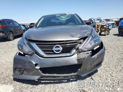 Piąte zdjęcie samochodu w środku: 2017 NISSAN ALTIMA 2.5 SV VIN:1N4AL3AP5HC145088 - miniatura