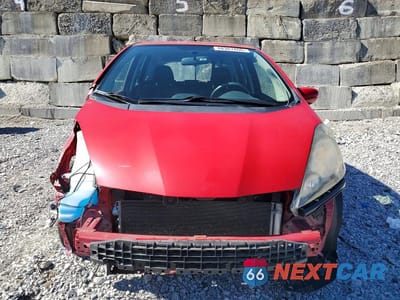 Piąte zdjęcie samochodu w środku: 2013 HONDA FIT SPORT VIN:JHMGE8H51DC013597 - miniatura