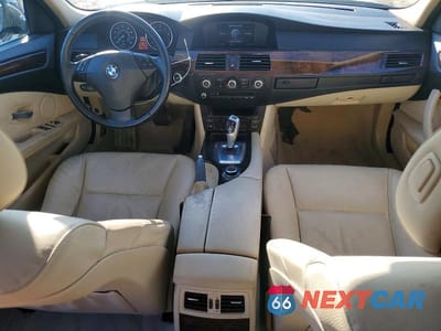 Zdjęcie 8 z 12 samochodu: 2010 BMW 528 I VIN:WBANU5C59AC364249 - miniatura