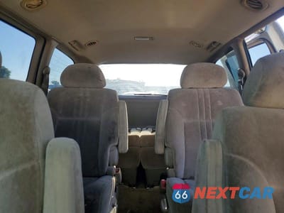 Zdjęcie 10 z 12 samochodu: 1999 TOYOTA SIENNA LE VIN:4T3ZF13C3XU145671 - miniatura