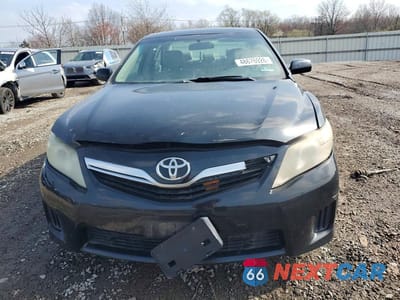 Piąte zdjęcie samochodu w środku: 2011 TOYOTA CAMRY HYBRID BASE VIN:4T1BB3EK0BU135498 - miniatura