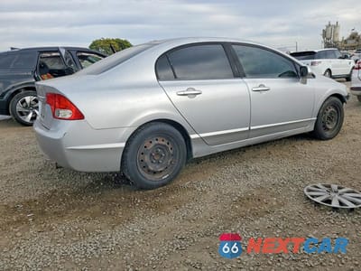 Trzecie zdjęcie samochodu z tyłu: 2010 HONDA CIVIC LX VIN:19XFA1F57AE067543 - miniatura