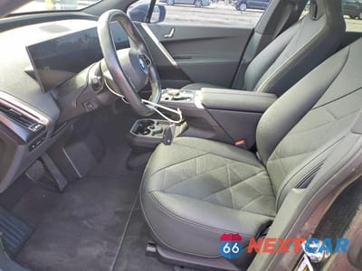 Zdjęcie 7 z 13 samochodu: 2024 BMW IX XDRIVE50 VIN:WB523CF04RCR06118 - miniatura
