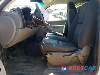 Zdjęcie 7 z 12 samochodu: 2013 CHEVROLET SILVERADO K1500 VIN:3GCPKPEA8DG329467 - miniatura