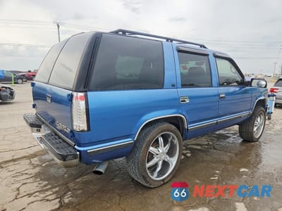 Trzecie zdjęcie samochodu z tyłu: 1997 CHEVROLET TAHOE K1500 VIN:1GNEK13R7VJ407614 - miniatura