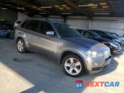 Czwarte zdjęcie samochodu z boku: 2010 BMW X5 XDRIVE35D VIN:5UXFF0C58ALT77416 - miniatura