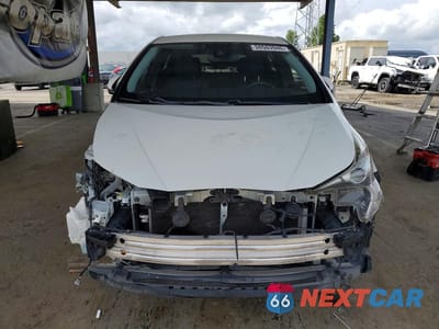 Piąte zdjęcie samochodu w środku: 2017 TOYOTA PRIUS FOUR VIN:JTDKARFU2H3035914 - miniatura