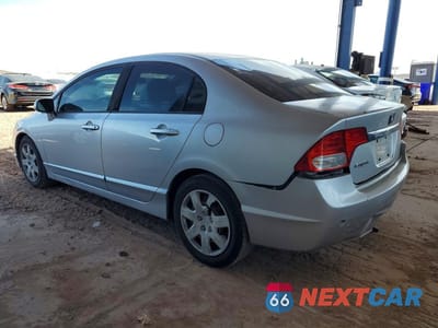 Drugie zdjęcie samochodu z przodu: 2010 HONDA CIVIC LX VIN:19XFA1F58AE034843 - miniatura