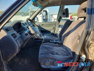 Zdjęcie 7 z 14 samochodu: 2000 HONDA CR-V EX VIN:JHLRD1864YC018203 - miniatura