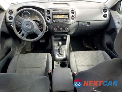 Zdjęcie 8 z 11 samochodu: 2012 VOLKSWAGEN TIGUAN S VIN:WVGAV7AX6CW525541 - miniatura