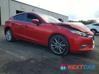 Czwarte zdjęcie samochodu z boku: 2018 MAZDA 3 TOURING VIN:3MZBN1L3XJM203916 - miniatura