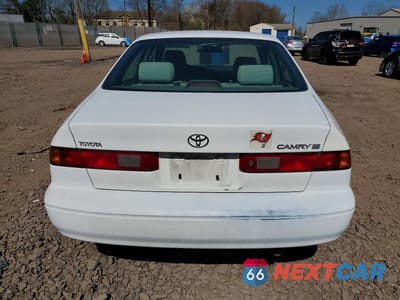 Zdjęcie 6 z 11 samochodu: 1997 TOYOTA CAMRY LE VIN:4T1BG22K0VU802090 - miniatura