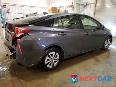 Trzecie zdjęcie samochodu z tyłu: 2017 TOYOTA PRIUS THREE VIN:JTDKARFU4H3046655 - miniatura